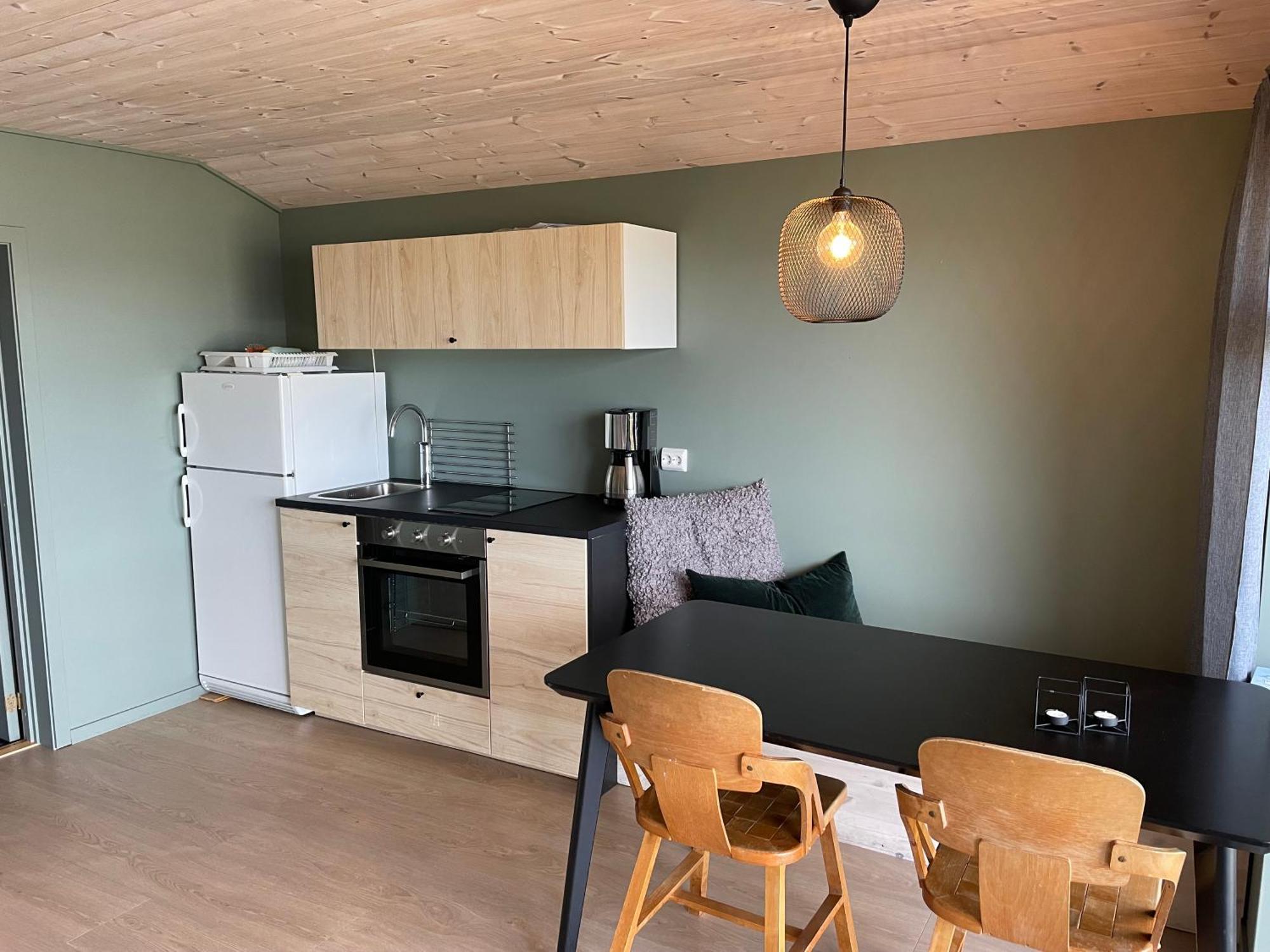 Fugelvagen, Cabins And Glamping Alvund Exterior photo