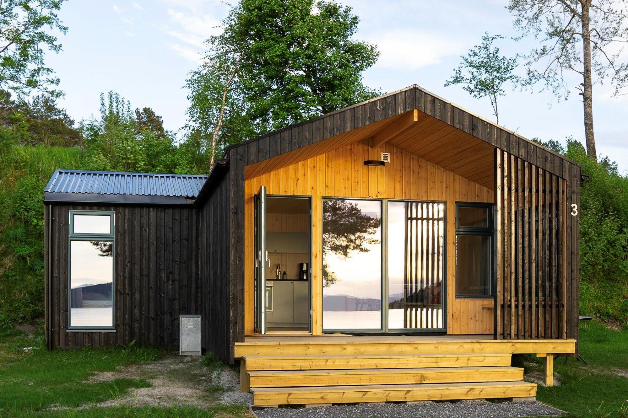 Fugelvagen, Cabins And Glamping Alvund Exterior photo